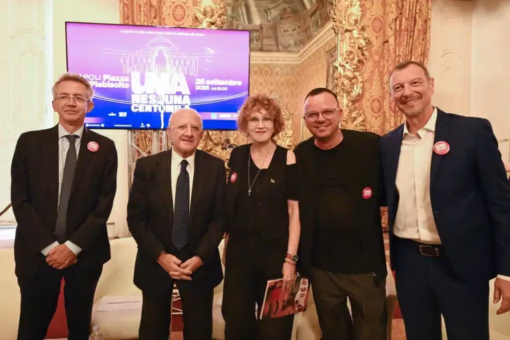 Una Nessuna Centomila Napoli concerto Piazza Plebiscito
