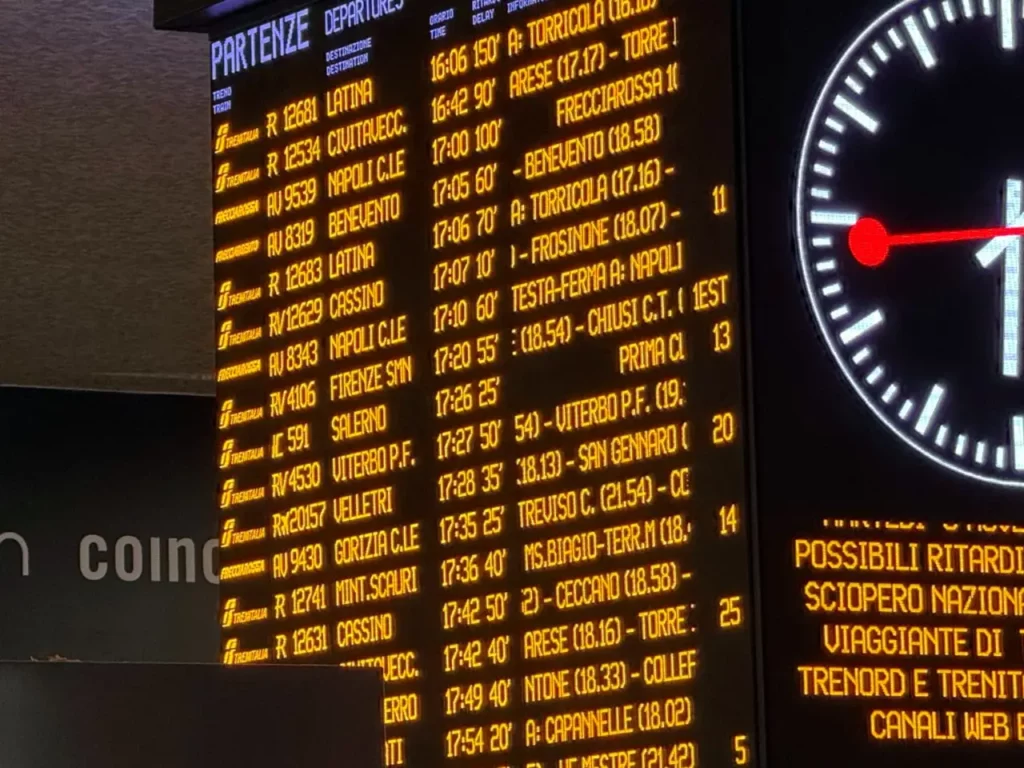 Tabellone ritardi dei treni