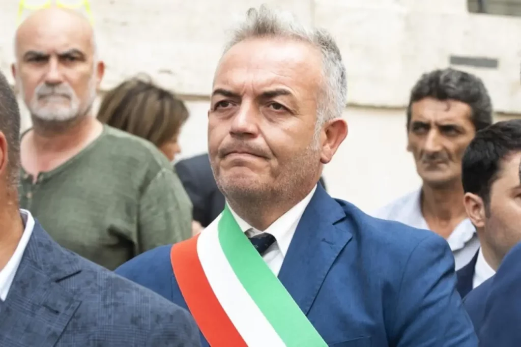 Somma Vesuviana Di Sarno sfiduciato