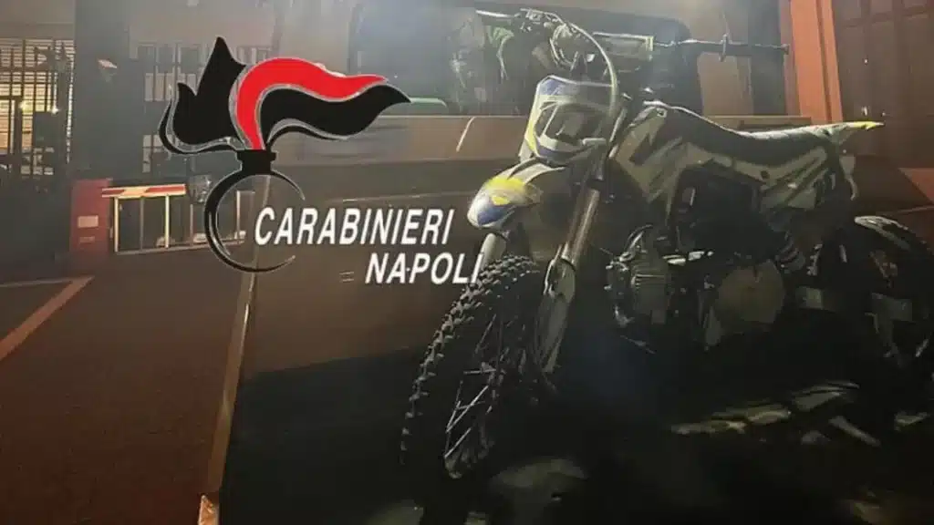 tredicenne mini moto Napoli