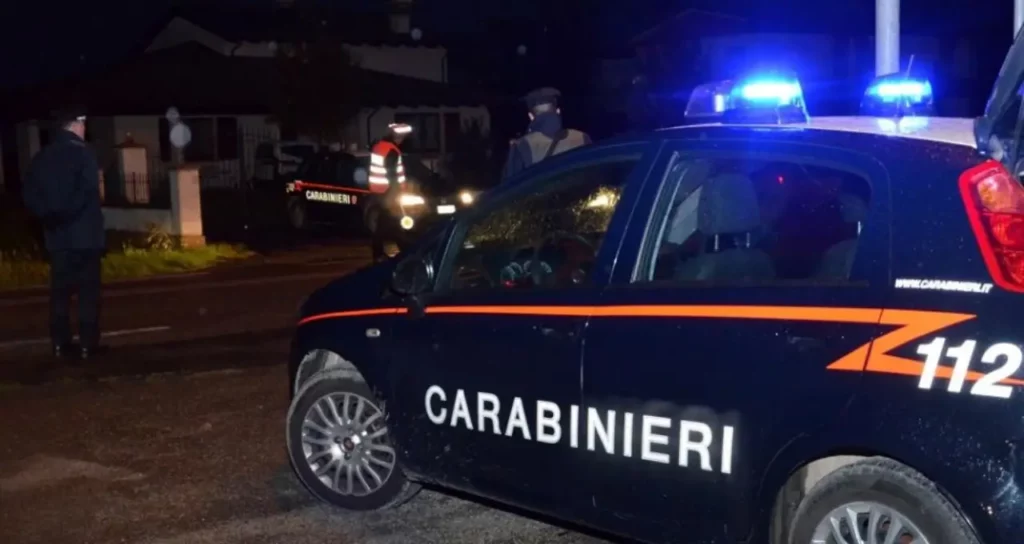 felpa incendiata in casa Napoli