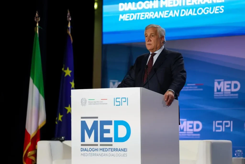 Med Dialogues Napoli