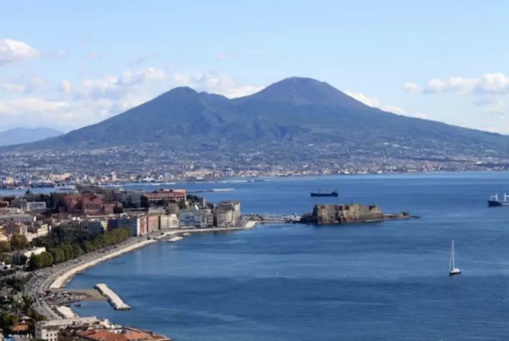 Bel tempo a Napoli