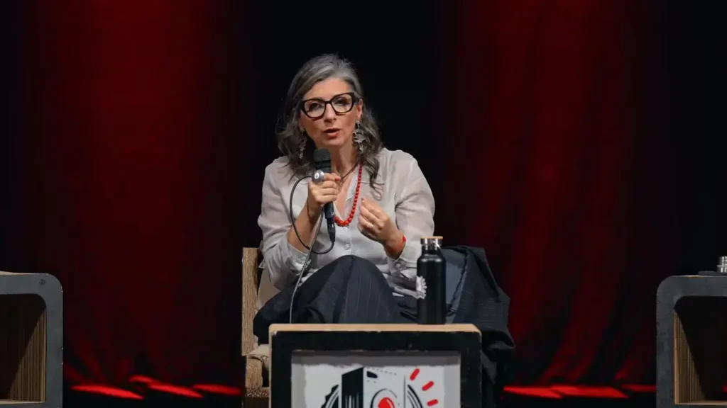 Pisani contro Francesca Albanese