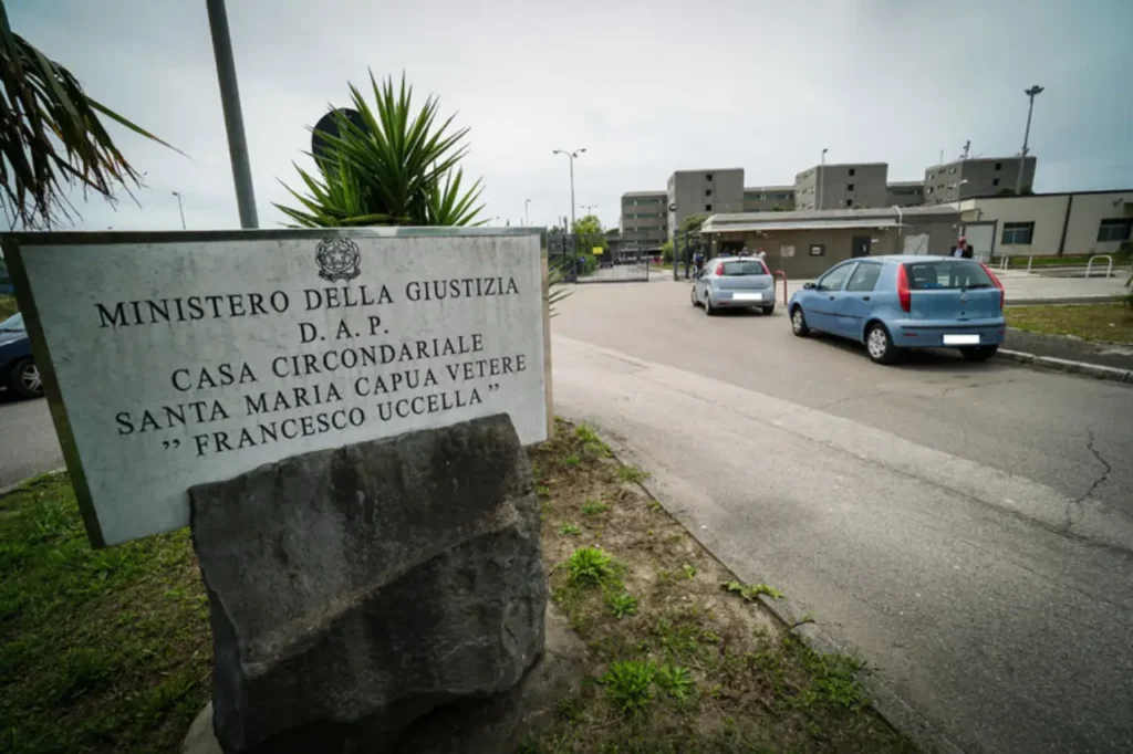 lite tra detenuti Santa Maria Capua Vetere