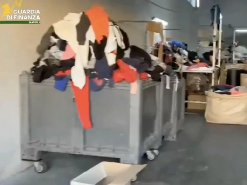 opificio abusivo Napoli