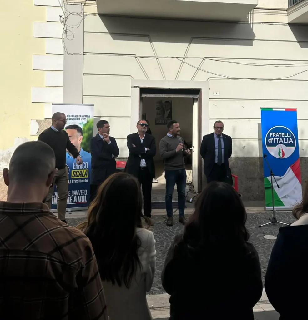 Errico Scala apre il comitato a Portico