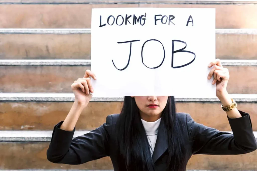giovane che cerca lavoro