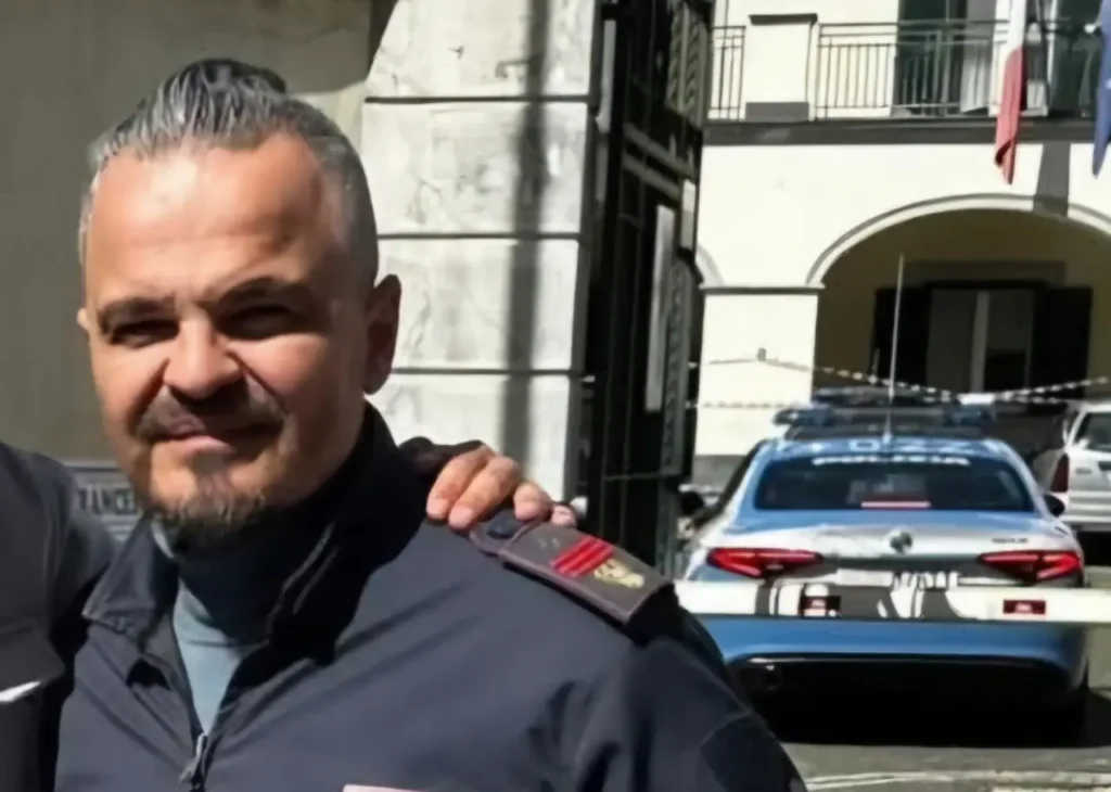 poliziotto morto Torre del Greco