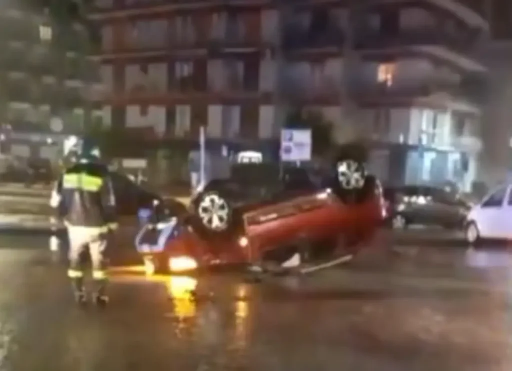 auto ribaltate Fuorigrotta