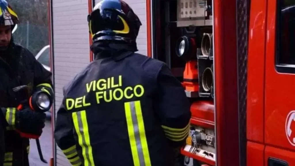 crollo via Pinto Arenaccia