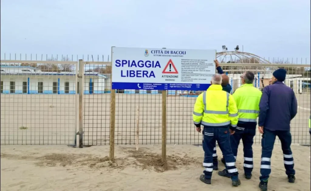 spiaggia libera Bacoli