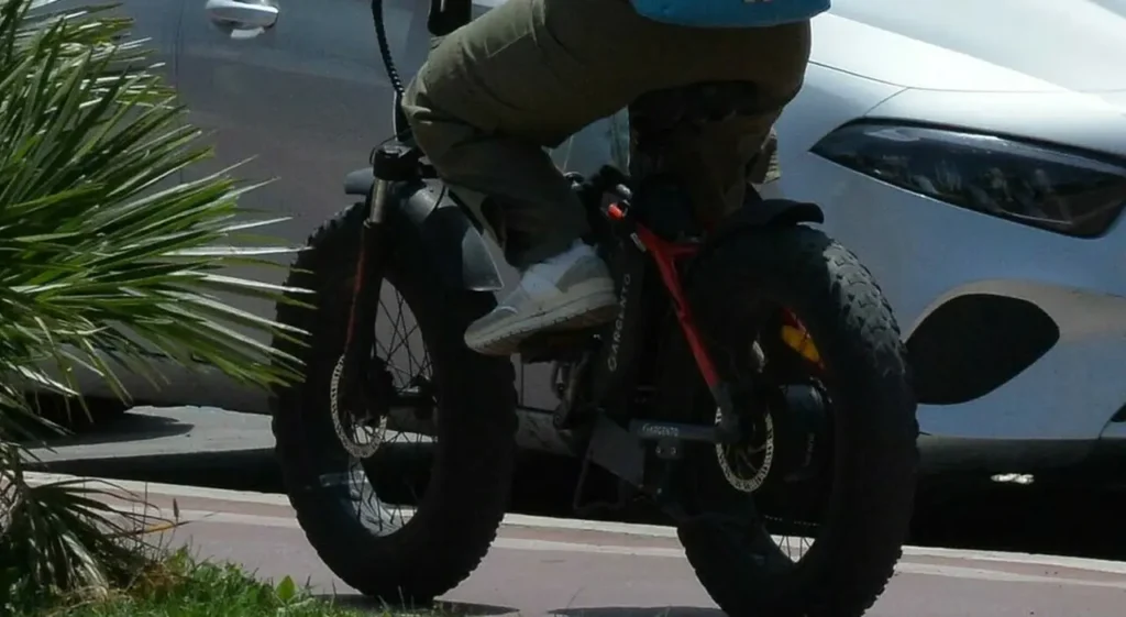 rapina e-bike Napoli