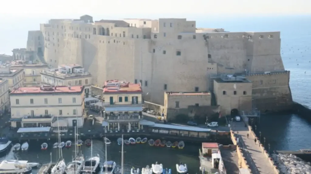 restauro Castel dell’Ovo