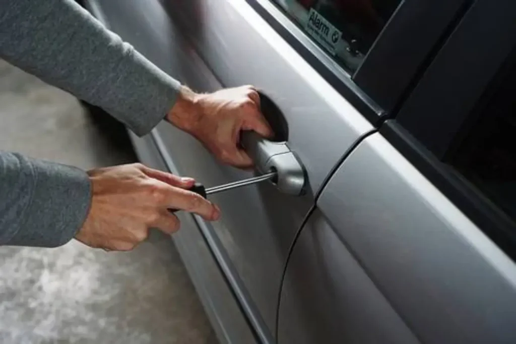 estorsione auto Napoli