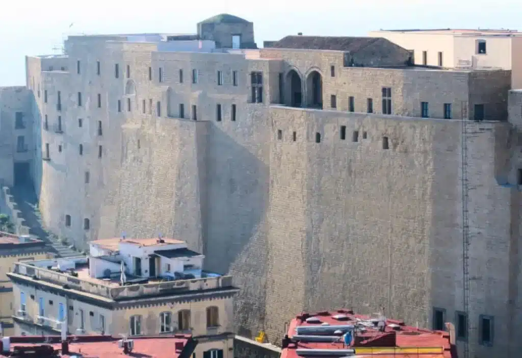 restauro Castel dell’Ovo
