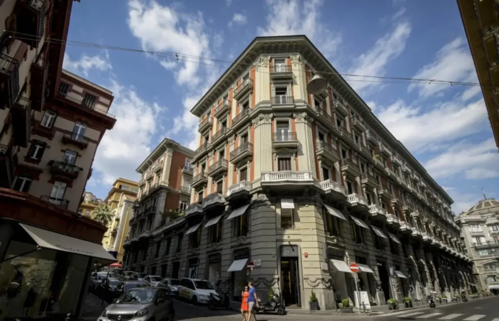 raid redazione Repubblica Napoli