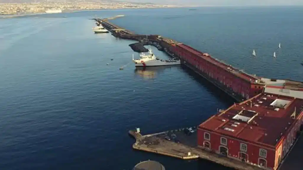 Il Molo San Vincenzo a Napoli