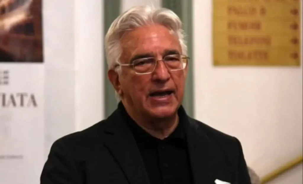dimissioni Enzo Napoli