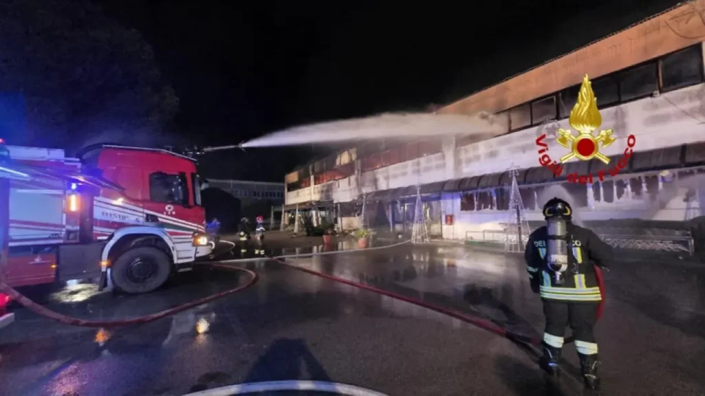 incendio discoteca Dolcevita Pontecagnano