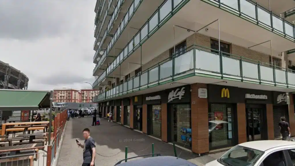 McDonald's Fuorigrotta FOTO: Google Maps