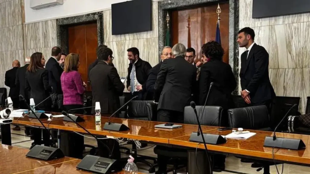 Foto da: Facebook Antonio Angelino, sindaco di Caivano