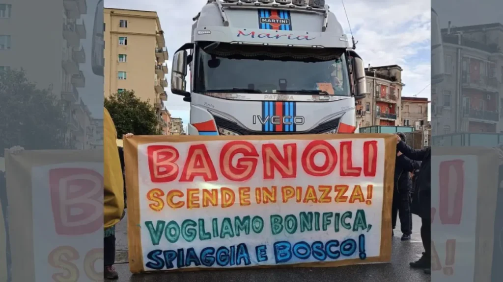 Bagnoli blocco ai camion dagli attivisti No America'sCup.