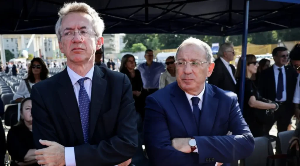 Il sindaco Gaetano Manfredi e il prefetto di Napoli Michele Di Bari