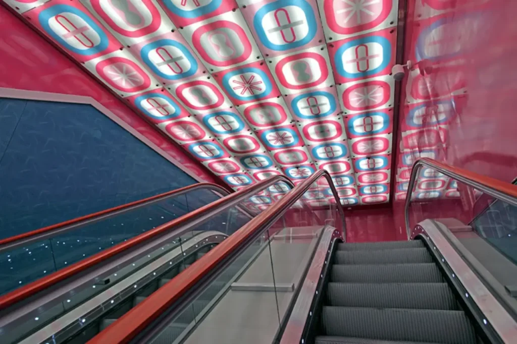 arte stazioni metro Napoli