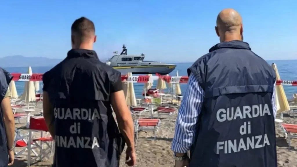 Guardia di Finanza durante un sequestro