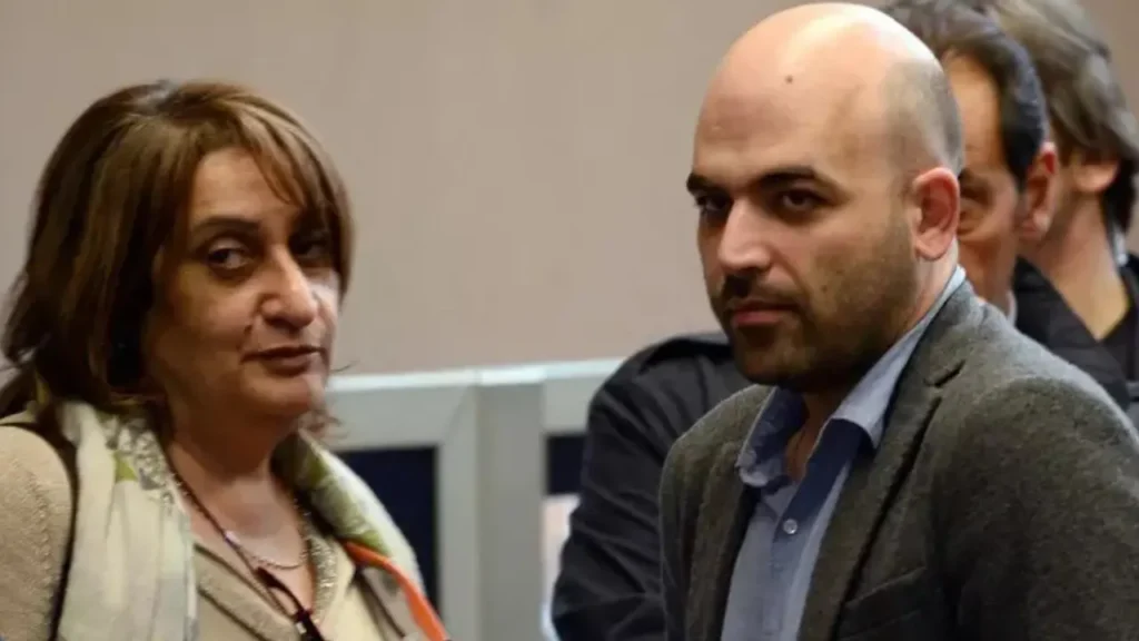 Lo scrittore Roberto Saviano e la giornalista Rosaria Capacchione. Foto Ansa.