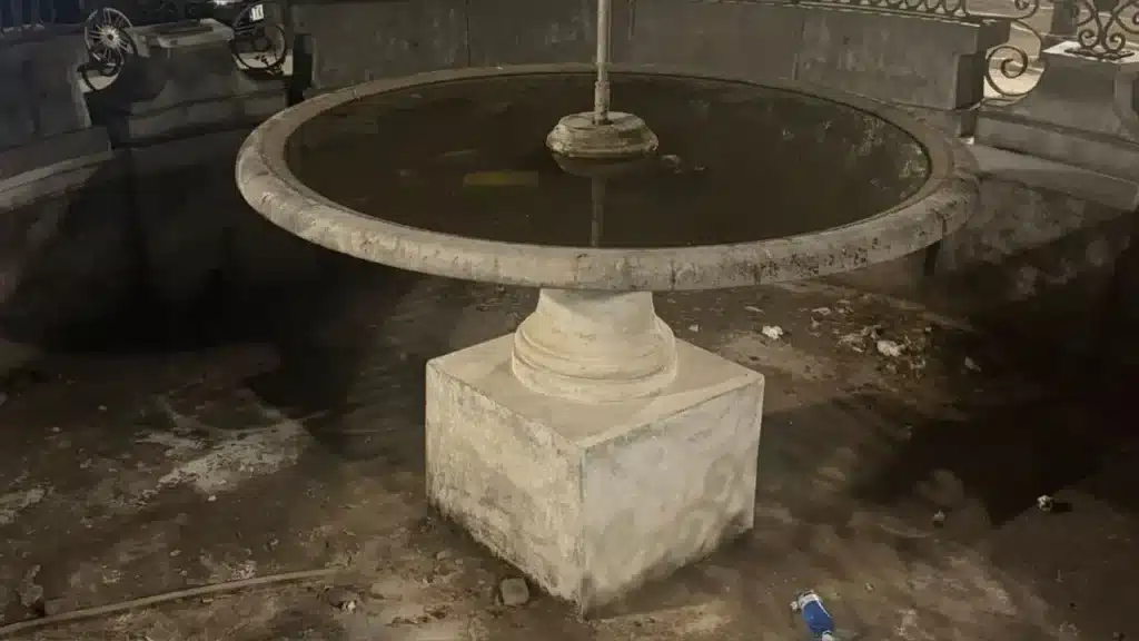 Fontana Piazza Carlo di Borbone. San Giorgio a Cremano.