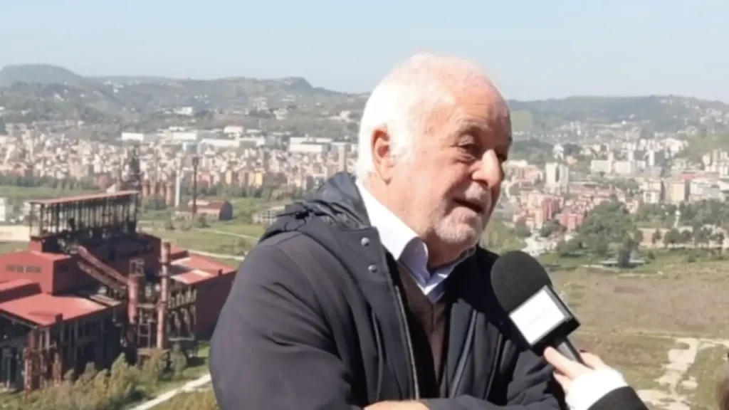Il professore Benedetto De Vivo