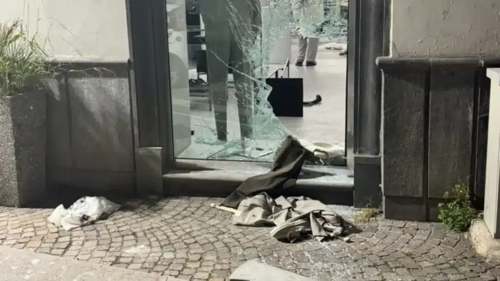Il furto alla boutique Ricerca a Giugliano