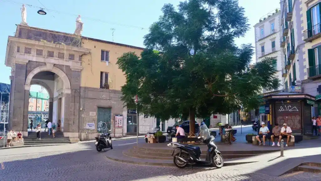 Piazza Carolina a Napoli