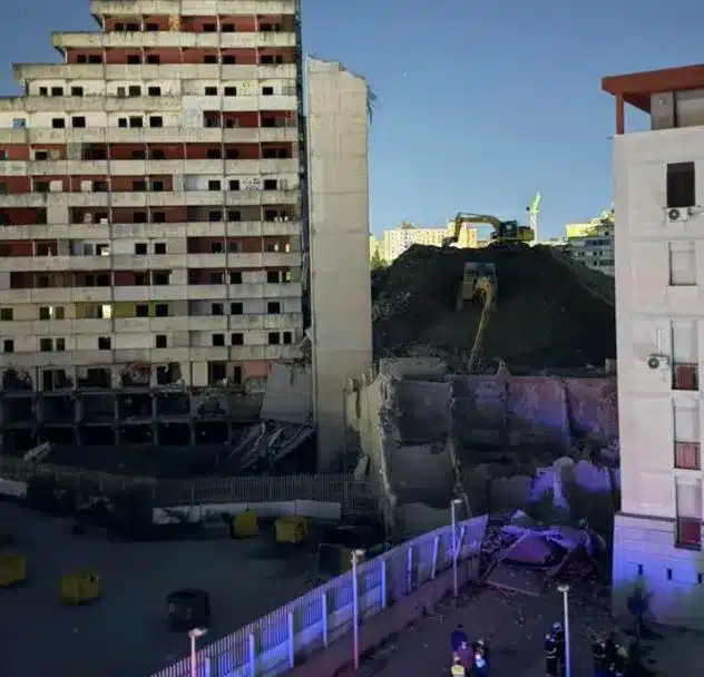 Vela Rossa Scampia