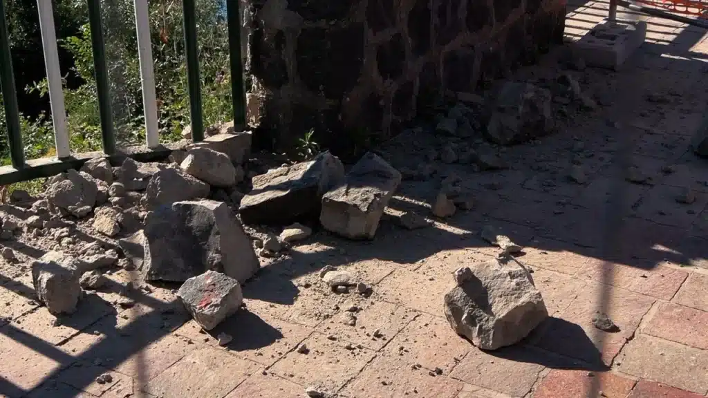 Danni a Bacoli dopo la scossa