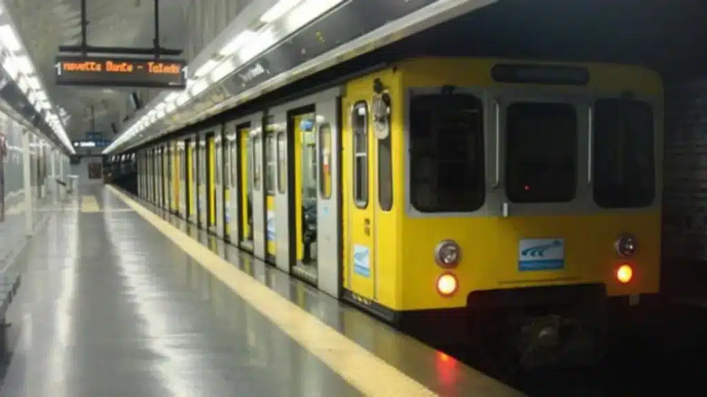 Metro Linea 1 Napoli