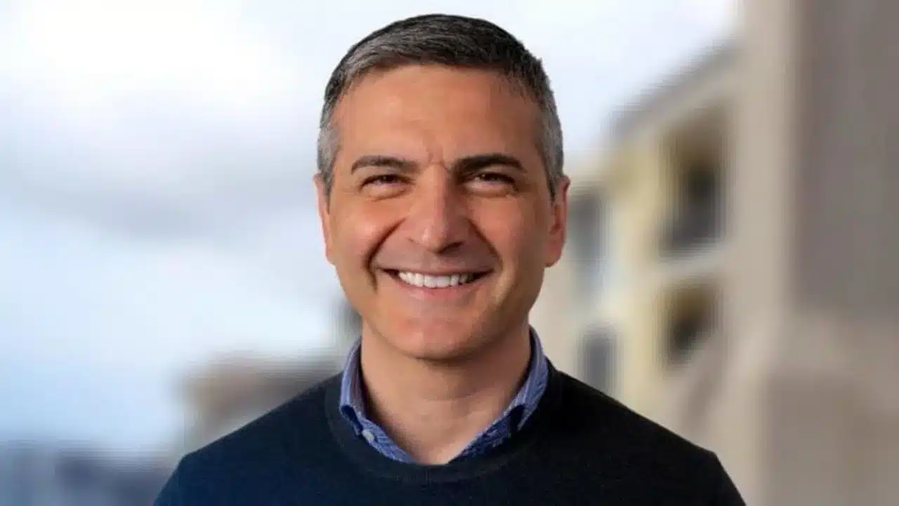 Teverola, processo per corruzione su permessi edilizi: indagato l’ex sindaco Tommaso Barbato e altre dieci persone
