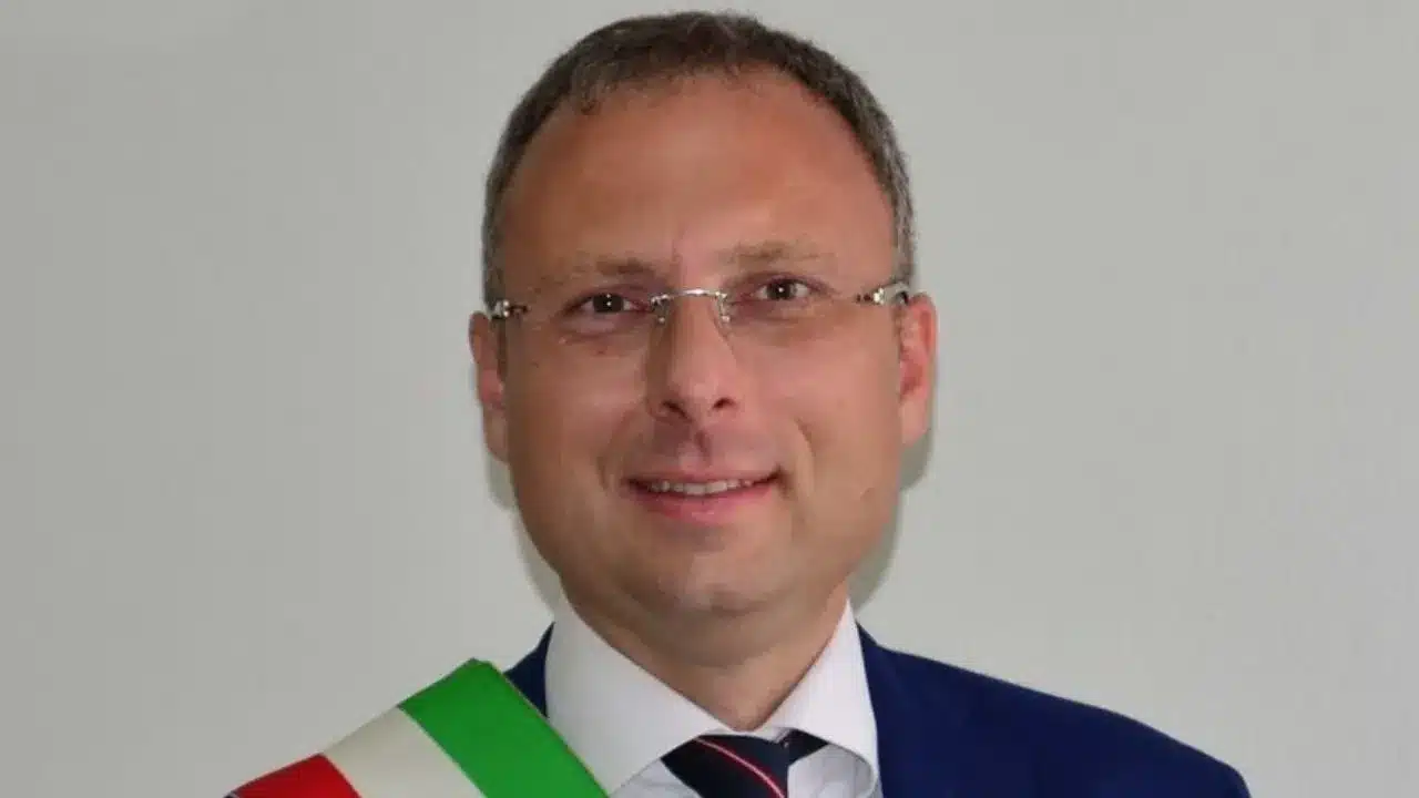 Crisi nella maggioranza a Casoria, il PD attacca il sindaco Bene: “Ci saremmo aspettati un’iniziativa politica chiara”