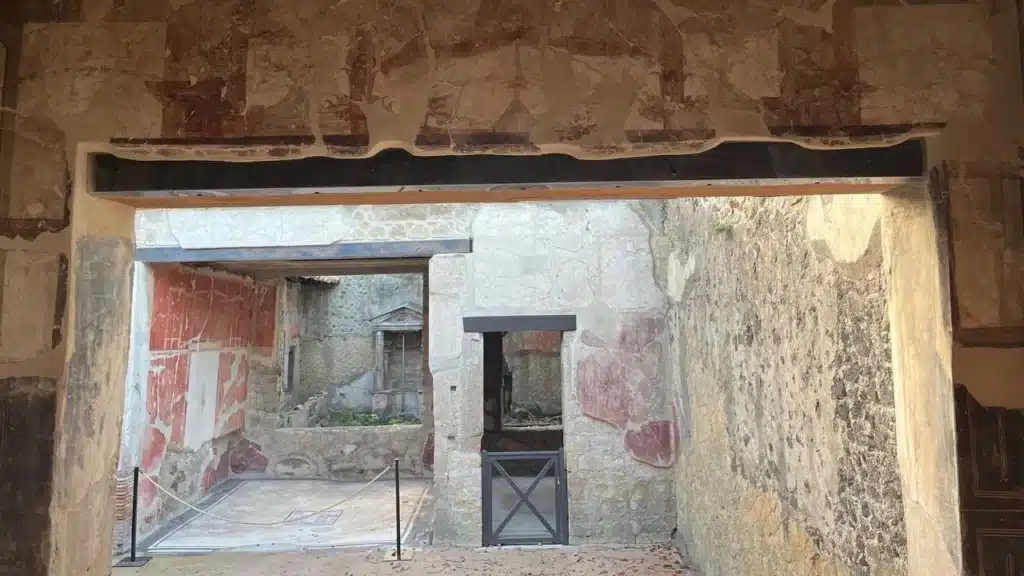 Casa del Mobilio Carbonizzato