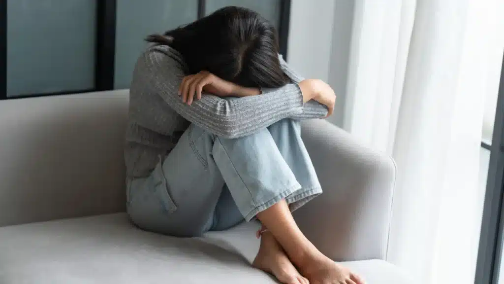 isolamento sociale ragazza